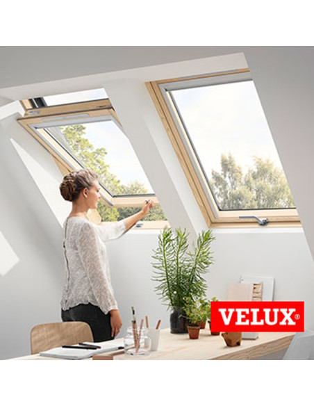 Šilumą taupantis stogo langas VELUX Standard Plus GLL 1055 B su rankena apačioje 66x118cm FK06
