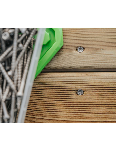 Nerūdijančio plieno A2 terasiniai sraigtai ESSVE ESSDECK MAX (4,8x42mm). Pakuotėje 250 vnt. Dvigubas sriegis, TX20 antgalis, pjo