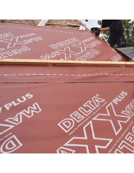Difuzinė plėvelė su lipnia juosta DELTA MAXX PLUS, , plotis 1.5m, ilgis 50m (rulone 75m2)