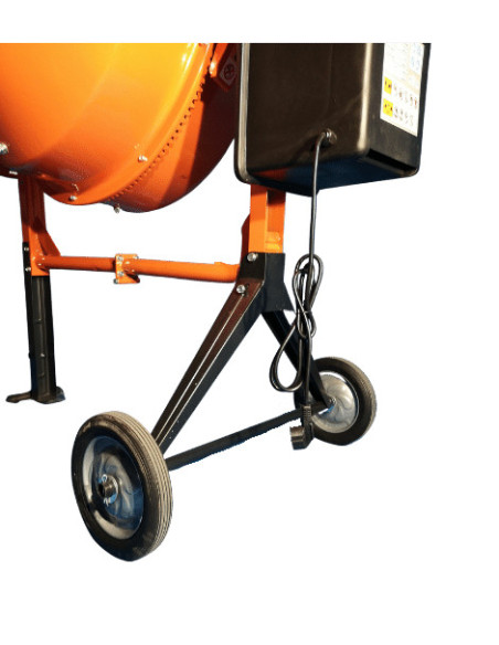 MasterMix 180L – universali betono maišyklė su ketaus vainiku. 800W galia, kompaktiški matmenys ir lengvas valdymas. Idealiai ti