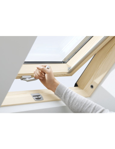 Ekonomiškas stogo langas VELUX Standard GLL 1061B su rankena apačioje 55x98cm CK04. Statybinės medžiagos.