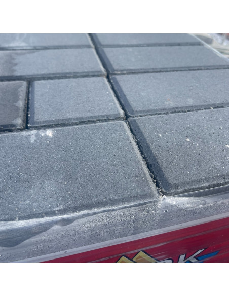 Betoninė grindinio trinkelė Urbis 6 Natrix (200x100x60mm), grafito spalvos (10.80 kv.m. / pak.)