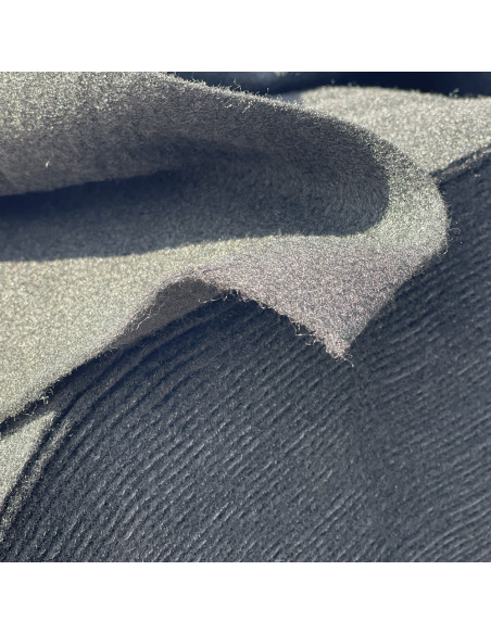 Geotekstilė neaustinė, juoda, plotis 4.5m, storis 200g/m2 (rulone 50m, t.y. 225m2)