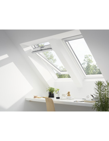 Stogo langas VELUX GLU 1051 su rankena viršuje (įvairūs dydžiai)