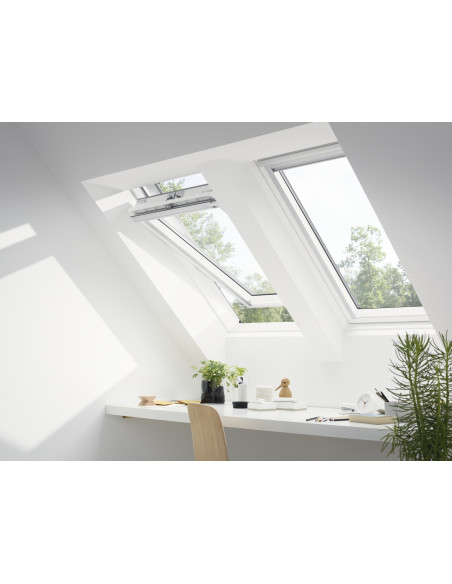Stogo langas VELUX GLU 1051 su rankena viršuje (įvairūs dydžiai)