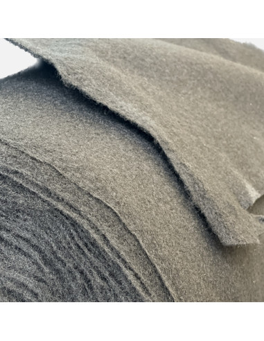 Geotekstilė neaustinė, juoda, plotis 4.5m, storis 200g/m2 (rulone 50m, t.y. 225m2)