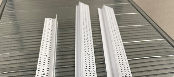 Kokie PVC profiliai yra reikalingi, jei norite įrengti lubų ir sienų šešėlines siūles